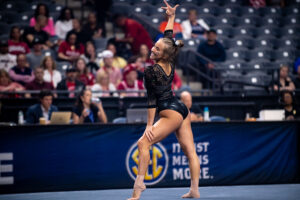 Haley de Jong dances on floor