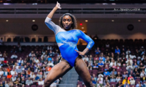 Chae Campbell competes on floor for UCLA.