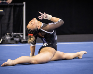 Elena Deets on the floor exercise