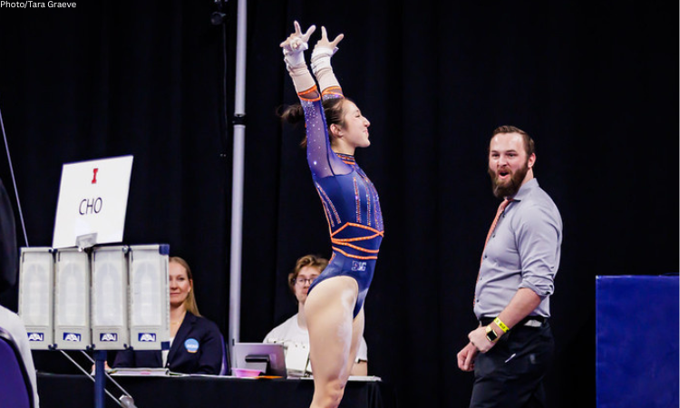 Chloe Cho salutes after her bar routine